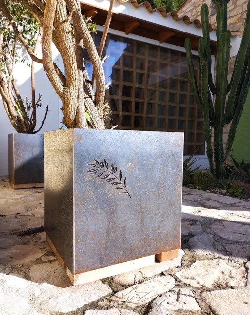 Pot bioclimatique bardage acier